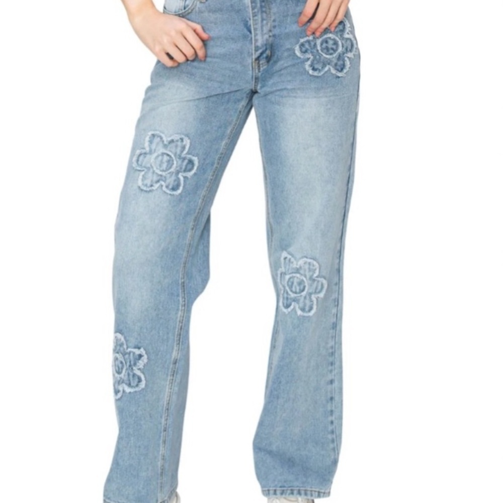 NWOT Cali 1850 Daisy Patch Boyfriend Jeans Size 5 - Picture 5 of 7